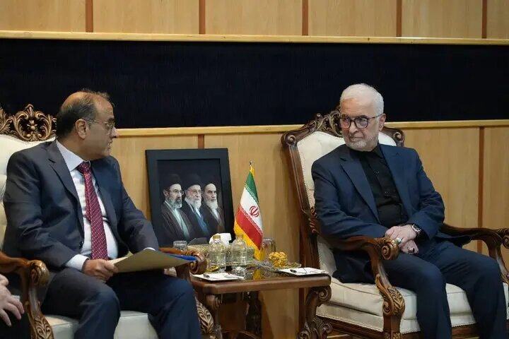 سفیر جدید پاکستان با مومنی دیدار کرد