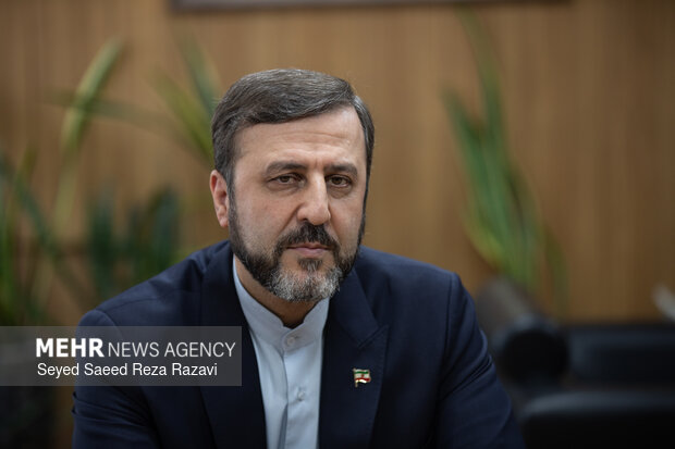 غریب آبادی: بازگشایی تنگه هرمز؛ منوط به اجرای شروط ایران است