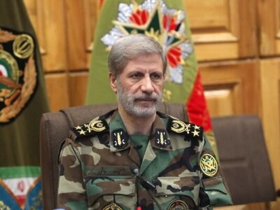 فرمانده کل ارتش انتصاب محسن رضایی را تبریک گفت