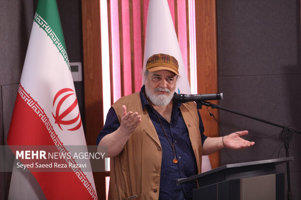 مجید مظفری از بیکاری هنرمندان گلایه کرد؛ تجلیل از نیم قرن خاطره‌آفرینی