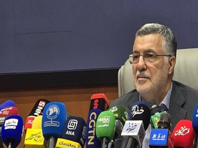 وزارت بهداشت رتبه برتر «تبیین تلاش» برای اقناع افکار عمومی شد