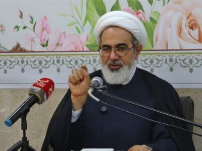 پورخاقان: در برابر فشارهای آمریکا هرگز عقب‌نشینی نخواهیم کرد