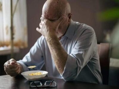 چرا آدم‌های تنها بیشتر در معرض کمبود ویتامین هستند؟