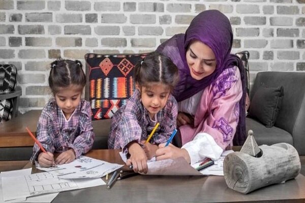 چرا زنان خانه‌دار همچنان در سیاست‌گذاری نادیده گرفته می‌شوند؟