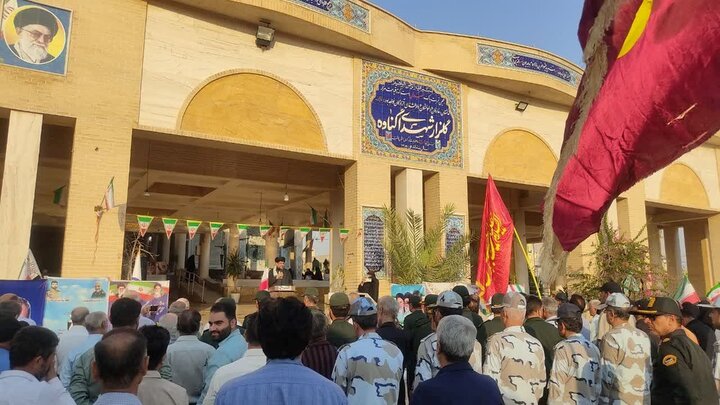 آئین مهمانی لالهها در گناوه برگزار شد آئین مهمانی لالهها در گناوه برگزار شد