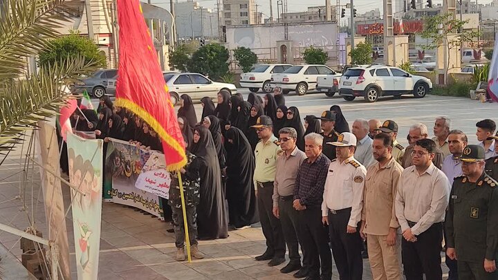 آئین مهمانی لالهها در گناوه برگزار شد آئین مهمانی لالهها در گناوه برگزار شد
