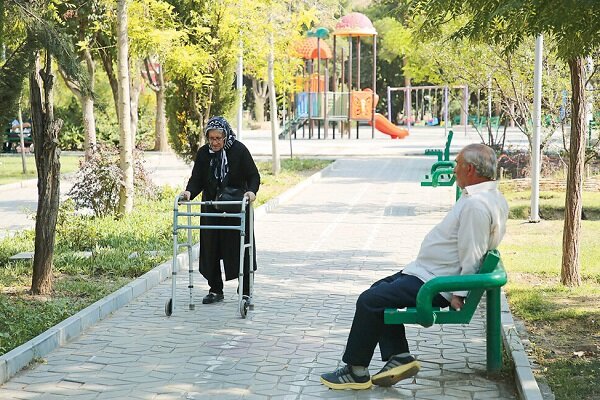 استان مرکزی و گذار جمعیتی؛ لزوم بازطراحی زیرساختها برای نسل نقرهای استان مرکزی و گذار جمعیتی؛ لزوم بازطراحی زیرساختها برای نسل نقرهای