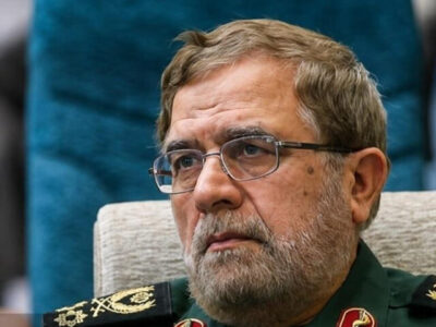 ایزدی: با تکیه بر توان موشکی و پهپادی هرگونه تحرک دشمن را پاسخ می‌دهیم