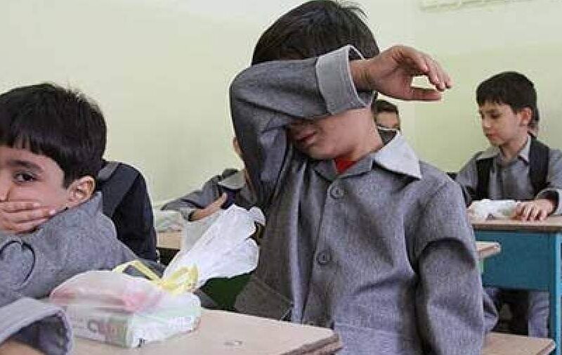 بی‌میلی کودک به مدرسه را عادی و شوخی تلقی نکنید