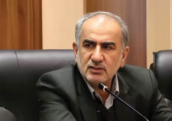 دعوت نماینده شیراز از پزشکان برای سرمایه‌گذاری در تولید دارو