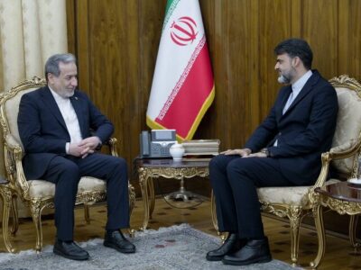 دیدار سرکنسول جدید جمهوری اسلامی ایران در بصره با عراقچی