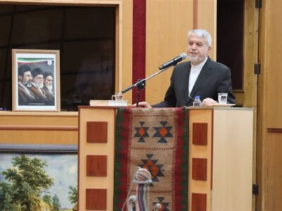 صالحیامیری: دولت همزمان معیشت مردم و حقوق ملت را پیگیری میکند
