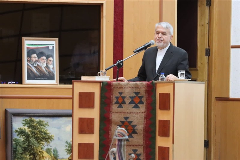 صالحی‌امیری: دولت همزمان معیشت مردم و حقوق ملت را پیگیری می‌کند