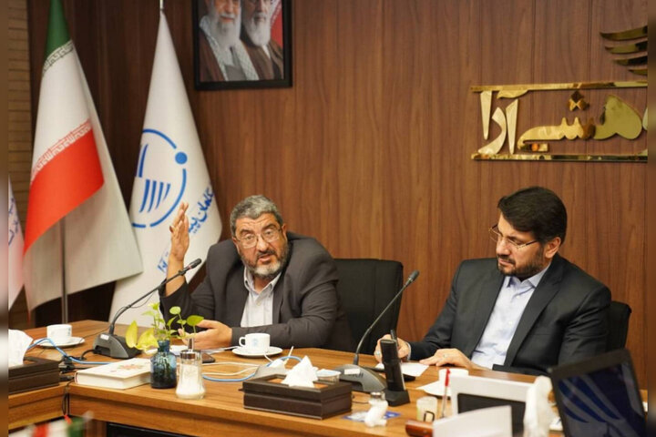 فؤاد ایزدی: اولویت کشور باید پایان جنگ باشد