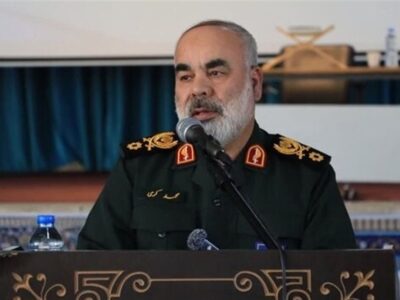 فرمانده نیروی زمینی سپاه: جنگ ترکیبی دشمن علیه ایران تمام‌عیار است