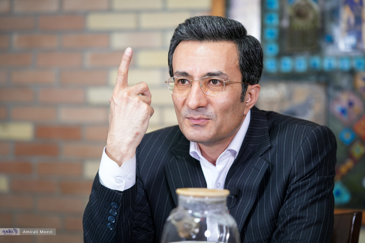 مهر متفاوت؛ آموزشوپرورش جرات تصمیمگیری در شرایط جنگی را ندارد / در کتابهای درسی عشق و دوست داشتن ممنوع است / دانشآموزی داریم که ماهها پنیر نخورده مهر متفاوت؛ آموزش و پرورش جرات تصمیمگیری در شرایط جنگی را ندارد / در کتابهای درسی عشق و دوست داشتن ممنوع است / دانشآموزی داریم که ماهها پنیر ندیده