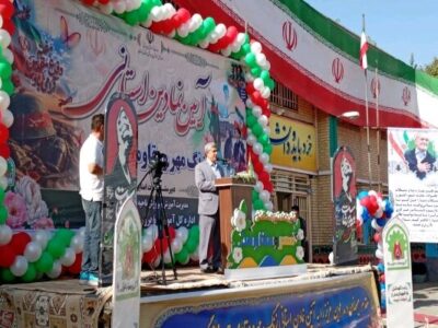 ورمقانی: ارتباط خانواده و مدرسه عامل مهم موفقیت دانش‌آموزان است