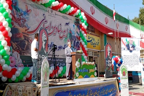 ورمقانی: ارتباط خانواده و مدرسه عامل مهم موفقیت دانش‌آموزان است