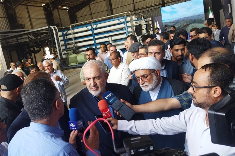 وزیر نیرو:افتتاح پروژه‌های آب‌شیرین‌کن پاسخ ایران به تهدیدات ترامپ است