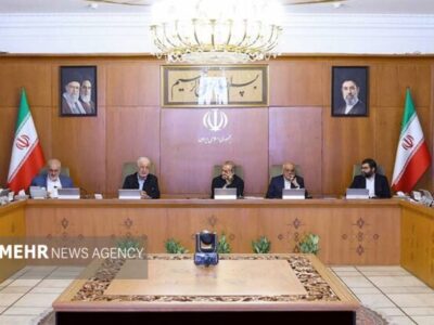 پزشکیان: برخی اماکن دولتی برای کاهش مصرف انرژی تعطیل می‌شوند