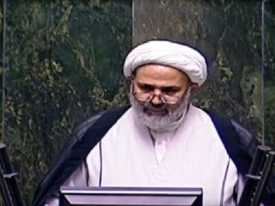 پژمانفر: مشکل معطلی کامیون‌ها در مرزهای شرقی بررسی شود