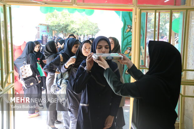 یک گام تا مهر؛ مدارس دزفول آماده میزبانی از دانش‌آموزان