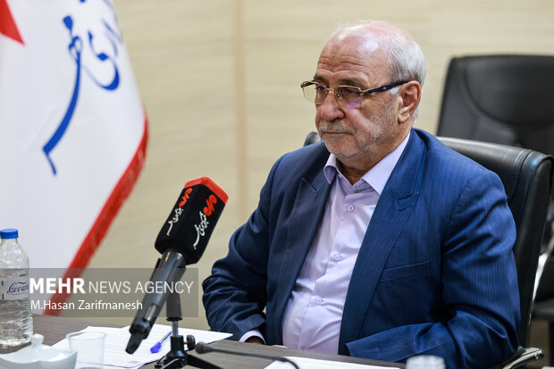 حاجی‌دلیگانی: قرار نبود دلار بر همه شئونات زندگی مردم سایه بیندازد